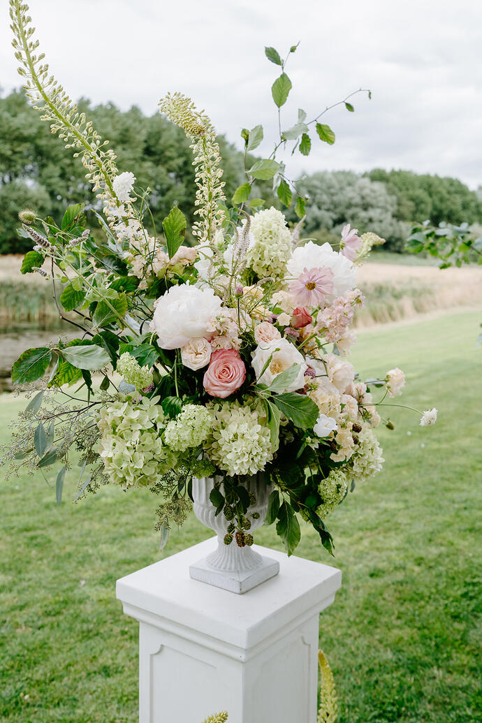 Wedding styling at the willow marsh farm Wedding styling at the willow marsh farm